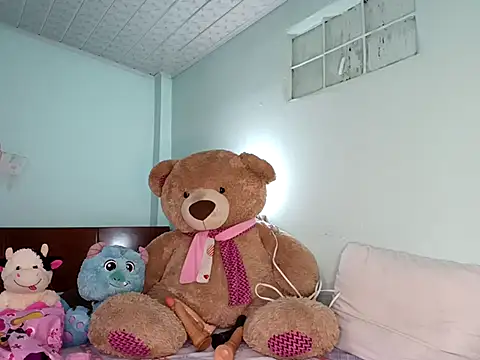 Elii petit online show from 02/18/26, 11:23