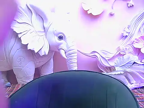 Bold-latinaa online show from 03/20/26, 10:27