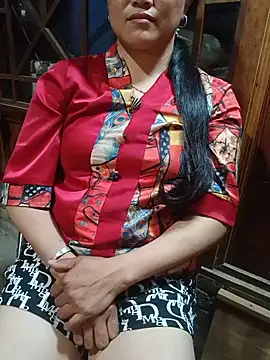 Snapshot of nelina_12345 chatting on 06/20/26, 12:10 nelina 12345 online show from 06/20/26, 12:10