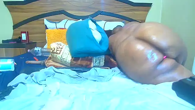 Snapshot of Queenxxxjesy chatting on 04/09/26, 06:19 Queenxxxjesy online show from 04/09/26, 06:19