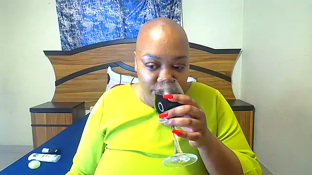 Snapshot of Queenxxxjesy chatting on 03/05/26, 03:52 Queenxxxjesy online show from 03/05/26, 03:52