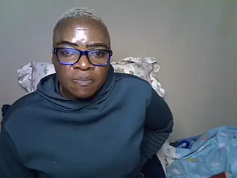 Snapshot of CASSANDRASTONE46xxx chatting on 06/23/26, 06:06 CASSANDRASTONE46xxx online show from 06/23/26, 06:06