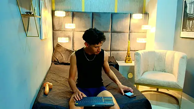 skinny jean  online show from 04/13/26, 09:08