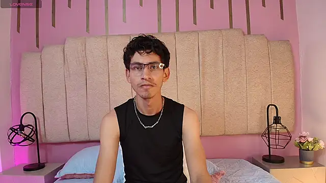 skinny jean  online show from 02/28/26, 01:55