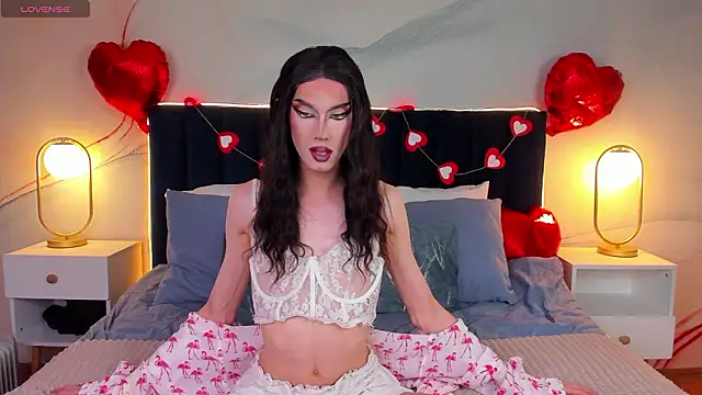 Snapshot of MadisonEsprit chatting on 02/16/26, 10:14 MadisonEsprit online show from 02/16/26, 10:14