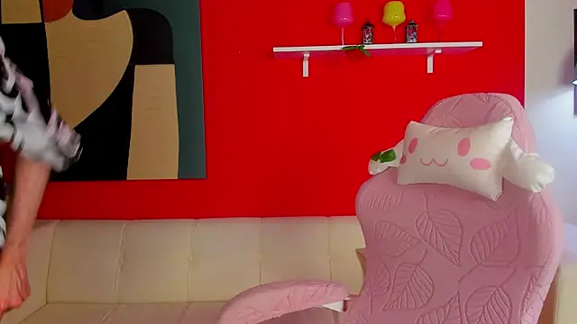 MadisonEsprit online show from 04/18/26, 03:09