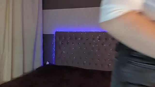 AmandaHoppe online show from 02/24/26, 09:21