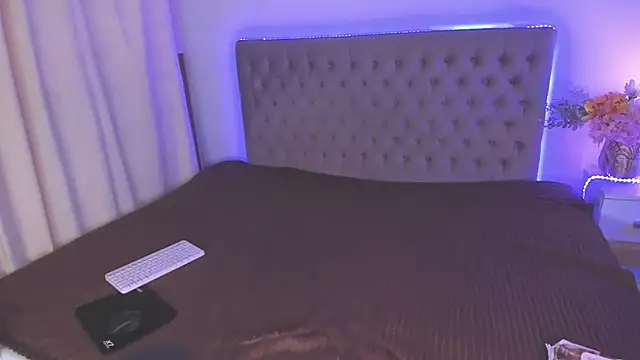 AmandaHoppe online show from 07/25/26, 04:09