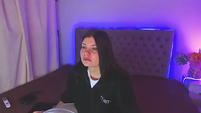 AmandaHoppe online show from 07/11/26, 04:02
