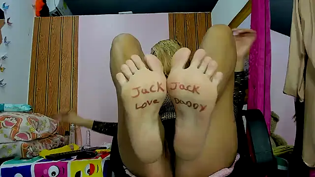 abigail sandoval online show from 03/24/26, 01:44