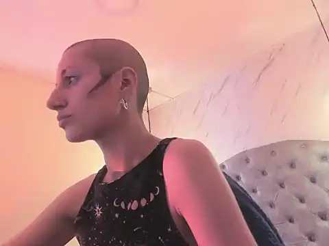 Fieramadame online show from 03/25/26, 07:13