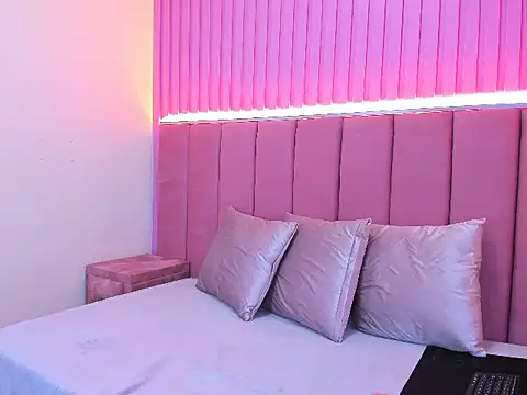 LolaWhite online show from 03/11/26, 02:27