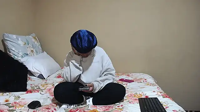 KinkyPxx online show from 04/17/26, 01:47