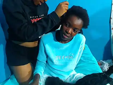 Snapshot of SexySlender_05 chatting on 02/23/26, 10:43 SexySlender 05 online show from 02/23/26, 10:43