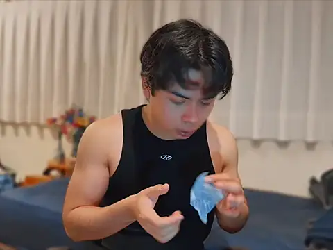 Snapshot of BentoBoxxx chatting on 02/21/26, 02:13 BentoBoxxx online show from 02/21/26, 02:13