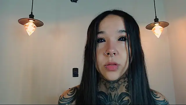 Snapshot of alien_eyes09 chatting on 02/24/26, 02:12 alien eyes09 online show from 02/24/26, 02:12