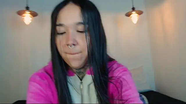 Snapshot of alien_eyes09 chatting on 02/19/26, 02:30 alien eyes09 online show from 02/19/26, 02:30