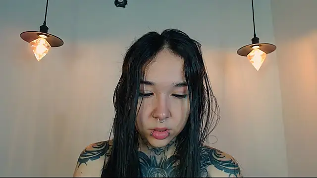 Snapshot of alien_eyes09 chatting on 02/28/26, 02:11 alien eyes09 online show from 02/28/26, 02:11