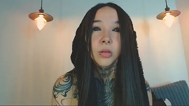 alien eyes09 online show from 04/28/26, 02:27
