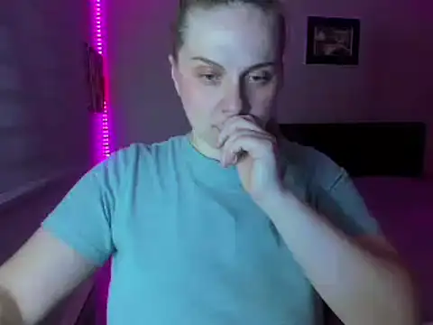 Snapshot of i_love_iva chatting on 02/26/26, 12:38 i love iva online show from 02/26/26, 12:38