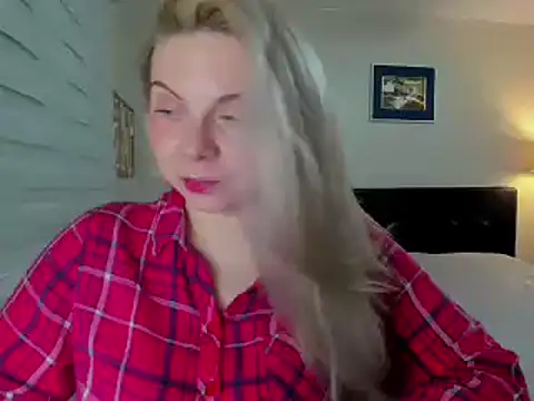 Snapshot of i_love_iva chatting on 02/23/26, 06:36 i love iva online show from 02/23/26, 06:36