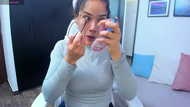 Snapshot of love_kriss chatting on 07/03/26, 06:47 love kriss online show from 07/03/26, 06:47