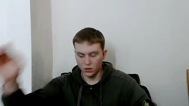 Snapshot of MrHeat_ chatting on 02/16/26, 08:18 MrHeat online show from 02/16/26, 08:18