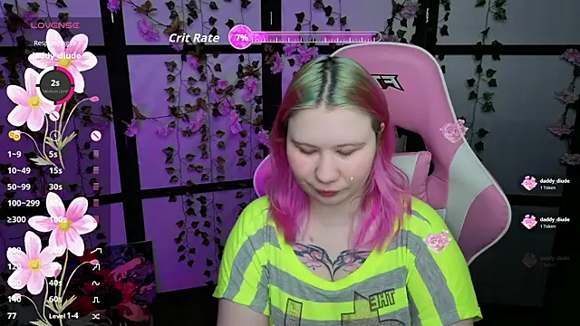 Snapshot of kitsune_little chatting on 04/06/26, 08:32 kitsune little online show from 04/06/26, 08:32