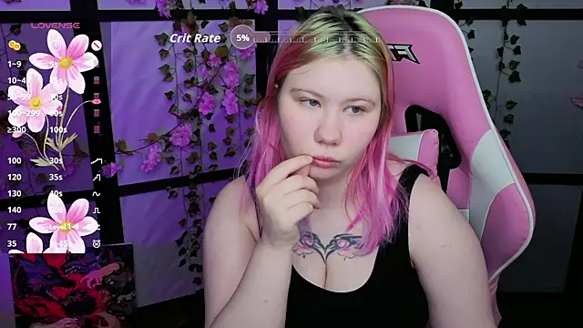 Snapshot of kitsune_little chatting on 04/13/26, 08:57 kitsune little online show from 04/13/26, 08:57