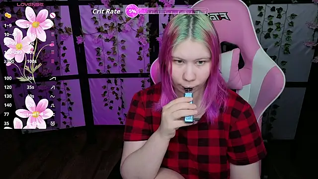 Snapshot of kitsune_little chatting on 03/29/26, 09:38 kitsune little online show from 03/29/26, 09:38