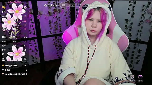 Snapshot of kitsune_little chatting on 03/18/26, 10:32 kitsune little online show from 03/18/26, 10:32