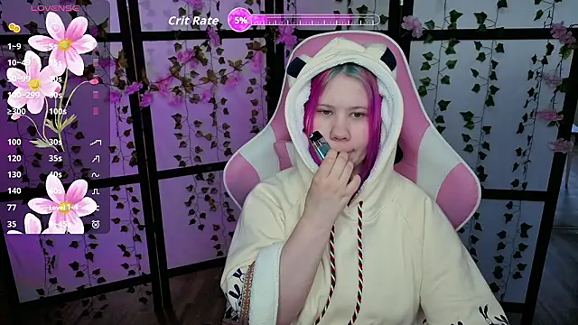 Snapshot of kitsune_little chatting on 03/17/26, 11:46 kitsune little online show from 03/17/26, 11:46