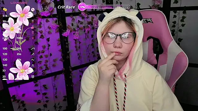 Snapshot of kitsune_little chatting on 03/09/26, 09:18 kitsune little online show from 03/09/26, 09:18