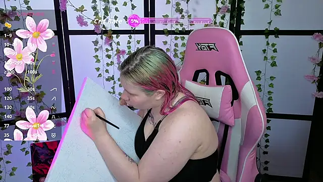 Snapshot of kitsune_little chatting on 04/09/26, 12:33 kitsune little online show from 04/09/26, 12:33