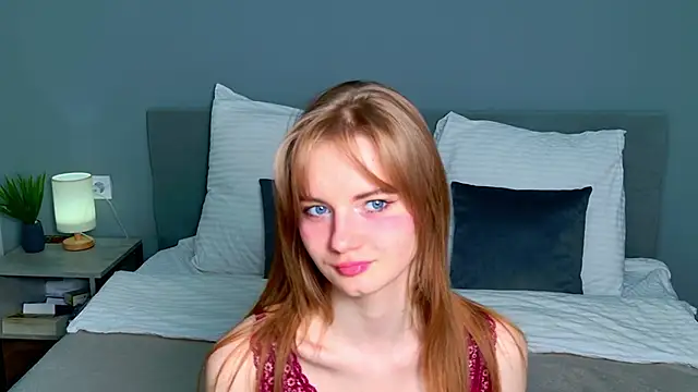ElfieWhite online show from 05/10/26, 07:16