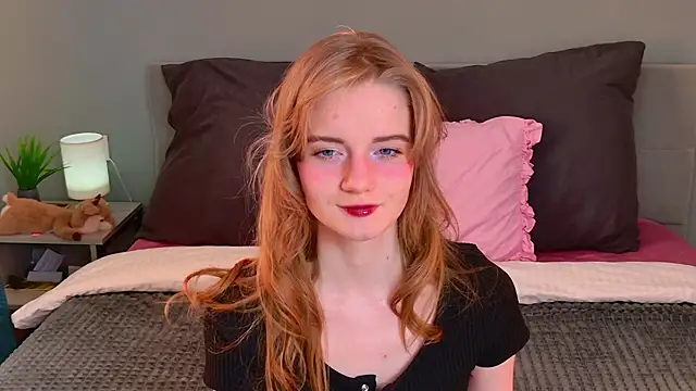 ElfieWhite online show from 05/07/26, 05:38