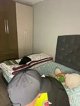 Snapshot of WILD_BIGCOCK35 chatting on 02/15/26, 01:39 WILD BIGCOCK35 online show from 02/15/26, 01:39