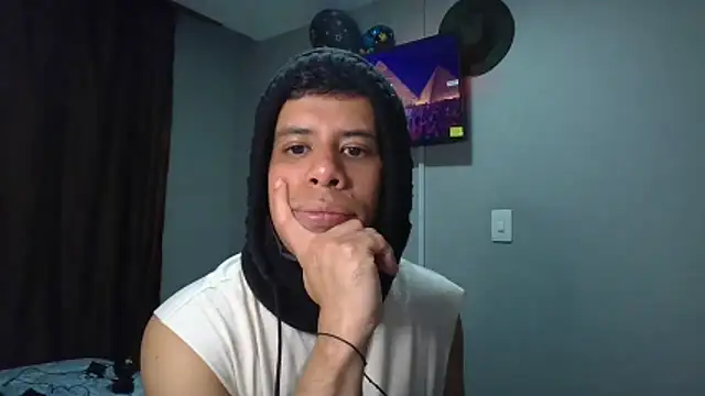 Snapshot of WILD_BIGCOCK35 chatting on 02/14/26, 03:51 WILD BIGCOCK35 online show from 02/14/26, 03:51