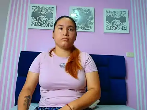 Snapshot of MAGGYE_MAX chatting on 02/25/26, 01:22 MAGGYE MAX online show from 02/25/26, 01:22