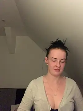 Snapshot of beautyboss chatting on 03/01/26, 09:26 beautyboss online show from 03/01/26, 09:26