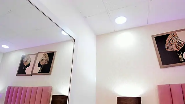 Rubi08  online show from 05/01/26, 11:37
