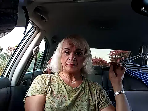 dustbunny64 online show from 06/10/26, 02:46