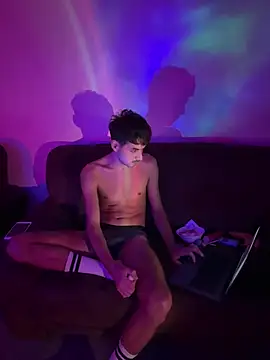 Snapshot of fabianmyst chatting on 02/17/26, 05:10 fabianmyst online show from 02/17/26, 05:10