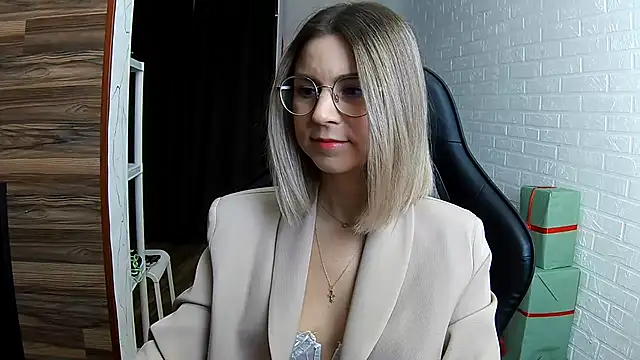 IceMayes online show from 03/19/26, 07:52