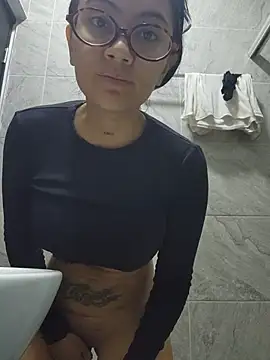 Roma xxx online show from 02/16/26, 10:18