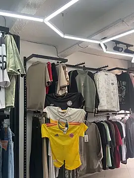 Miss Bella Flame online show from 04/22/26, 06:36