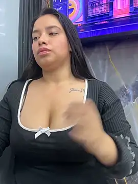 Miss Bella Flame online show from 05/26/26, 07:01