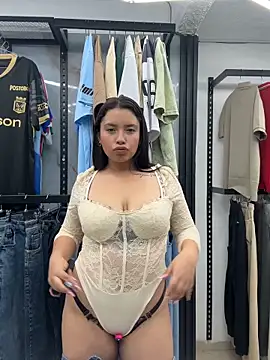 Miss Bella Flame online show from 04/20/26, 05:03