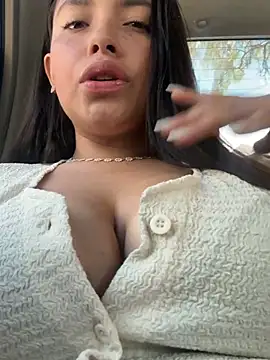 Miss Bella Flame online show from 06/06/26, 04:45