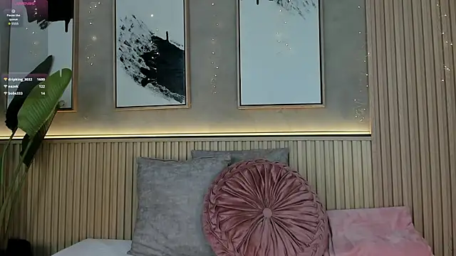 Snapshot of Aurora_Cruz chatting on 04/06/26, 07:26 Aurora Cruz online show from 04/06/26, 07:26